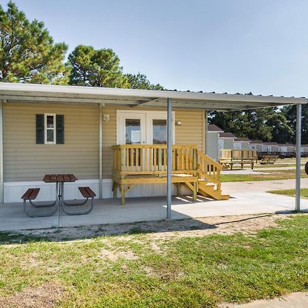 Red Shoes Rv Park And Chalets Kinder Exterior foto